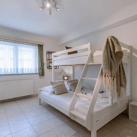 Charming And Spacious Apartment With Parking In Centre Knokke * Knokke-Heist