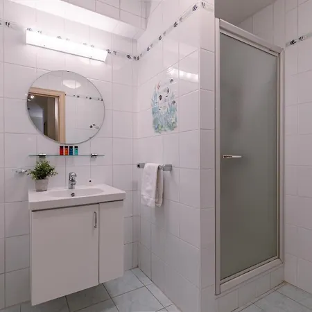 Charming And Spacious Apartment With Parking In Centre Knokke